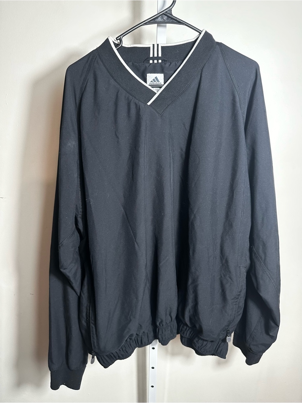 211. Adidas Men's Black V-Neck Golf Pullover Sweater XL